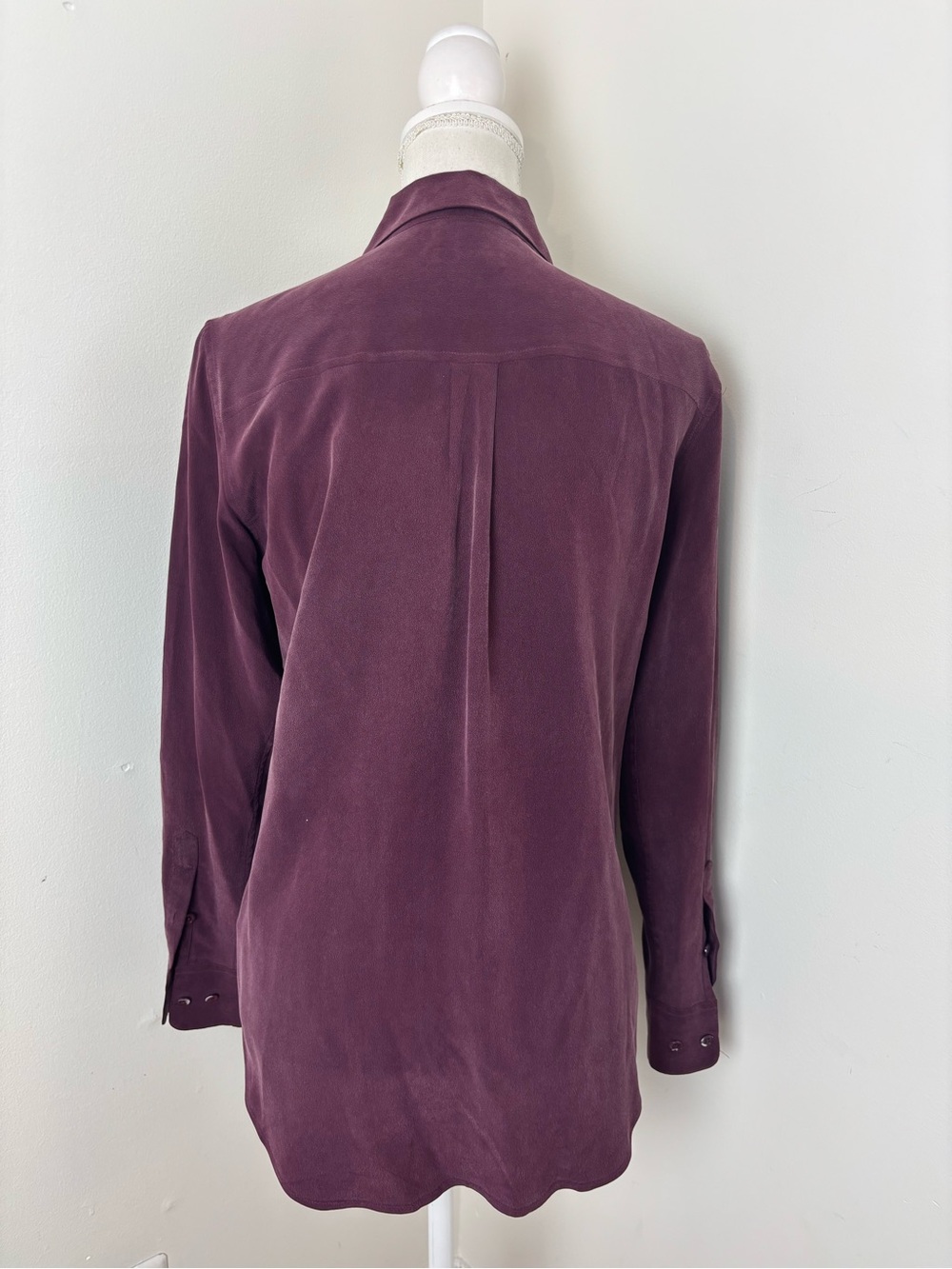 Equipment Slim Signature Silk Blouse In Plum Size XS - Picture 5 of 9